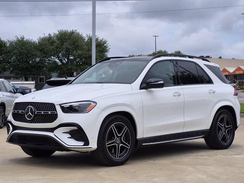 Certified 2026 Mercedes-Benz GLE 450 4MATIC image 3