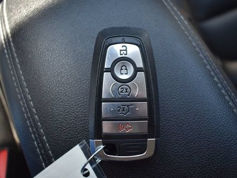 Used 2023 Ford Escape Platinum AWD/4WD image 33