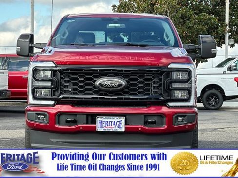 New 2026 Ford F250 Lariat w/ Black Appearance Package image 9