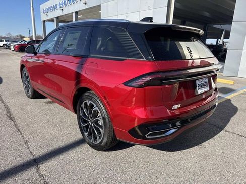 New 2026 Lincoln Nautilus Reserve image 5