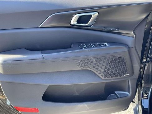 Used 2026 Kia Carnival SX Prestige image 17