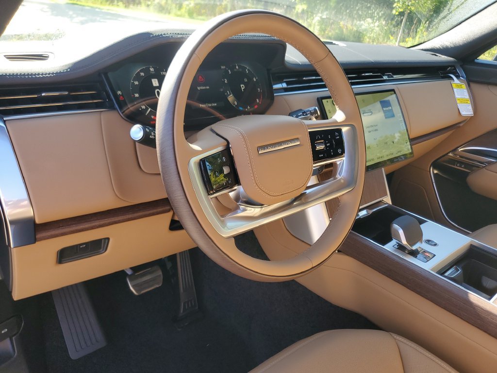 New 2026 Land Rover Range Rover Long Wheelbase SE AWD/4WD image 15