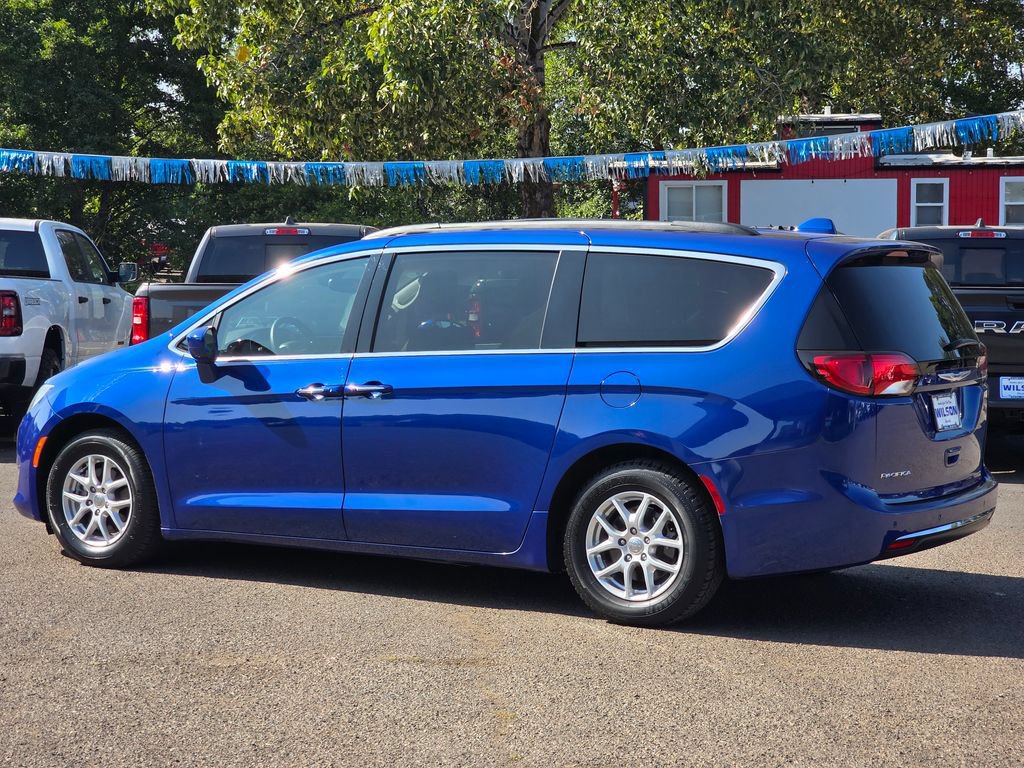 Used 2020 Chrysler Pacifica Touring FWD image 30