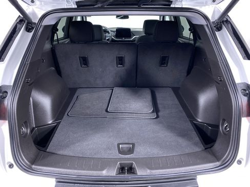 Certified 2024 Chevrolet Blazer LT w/ Convenience Package image 13