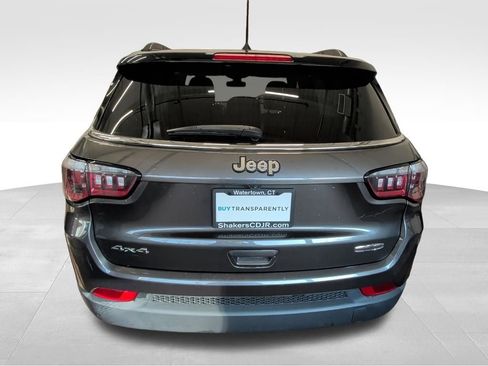 Used 2018 Jeep Compass Latitude image 4