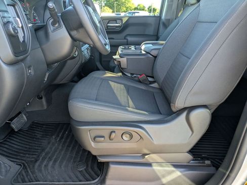 Used 2022 Chevrolet Silverado 1500 Custom RWD image 12