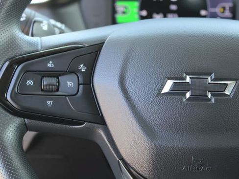 Used 2023 Chevrolet Bolt EUV LT FWD image 19