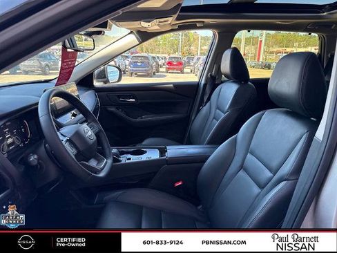 Certified 2025 Nissan Rogue SL w/ SL Premium Package image 22