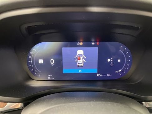 Used 2025 Volvo V60 B5 Cross Country Plus AWD/4WD image 23