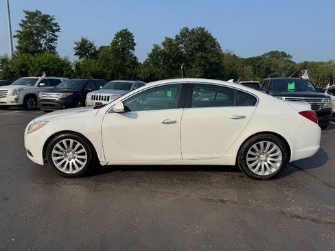 Used 2013 Buick Regal Premium FWD image 2
