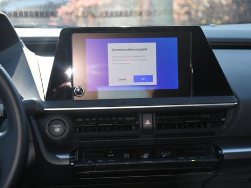 Certified 2024 Toyota Prius LE image 15