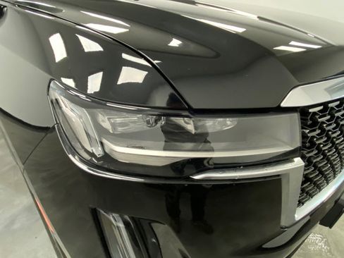 Used 2023 Cadillac Escalade ESV Luxury image 10