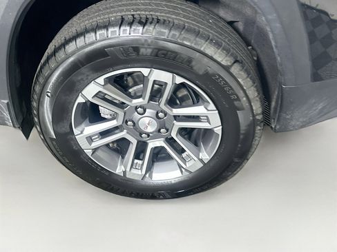 Used 2025 GMC Terrain Elevation image 11