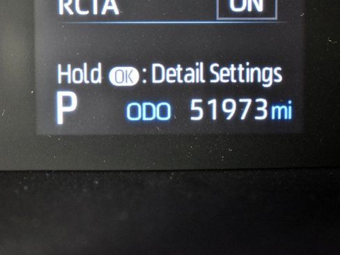 Certified 2022 Toyota Highlander LE image 33