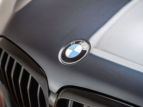 Used 2021 BMW X5 sDrive40i w/ M Sport Package RWD image 9