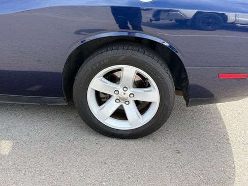 Used 2013 Dodge Challenger SXT image 23