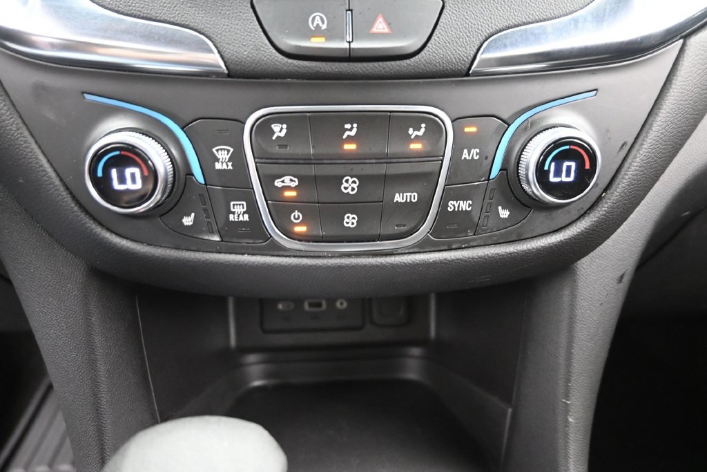 Used 2024 Chevrolet Equinox LT AWD/4WD image 19