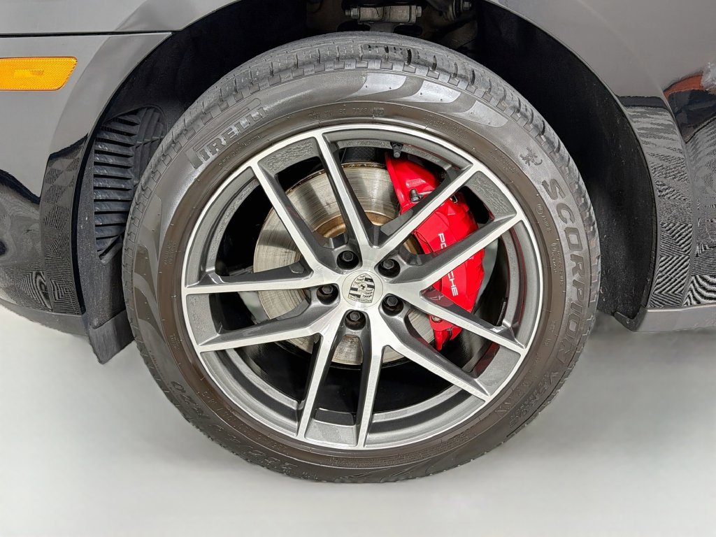 Used 2023 Porsche Macan S AWD/4WD image 33