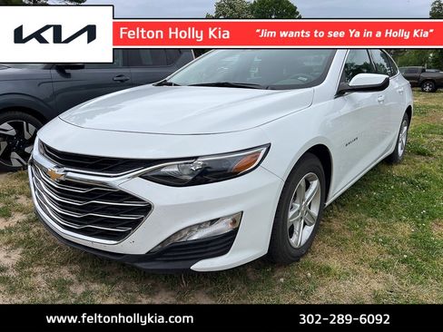 Used 2024 Chevrolet Malibu LT FWD image 1