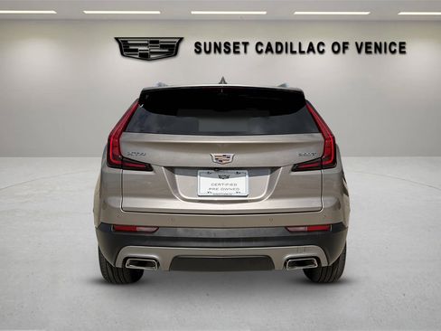Certified 2023 Cadillac XT4 Premium Luxury w/ Enhanced Visibility Package FWD image 4
