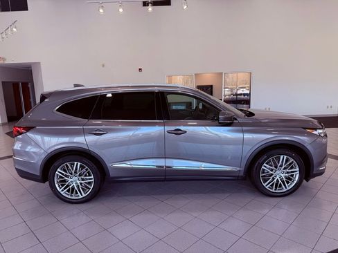 Used 2023 Acura MDX SH-AWD w/ Advance Package image 22
