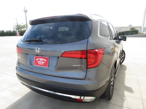 Used 2016 Honda Pilot Touring image 4