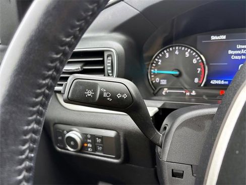 Used 2022 Ford Explorer XLT w/ Equipment Group 202A image 32