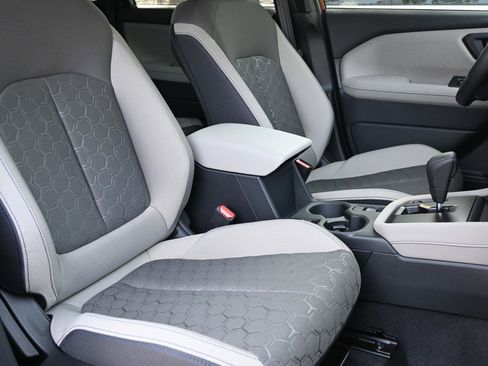 Certified 2025 Subaru Forester image 32