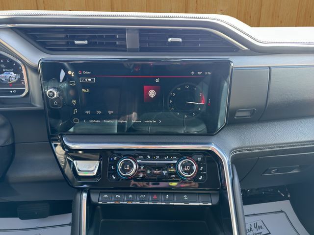 Used 2025 GMC Sierra 1500 Denali w/ Technology Package AWD/4WD image 30