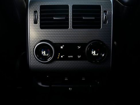 Used 2020 Land Rover Range Rover Sport HSE Dynamic image 43
