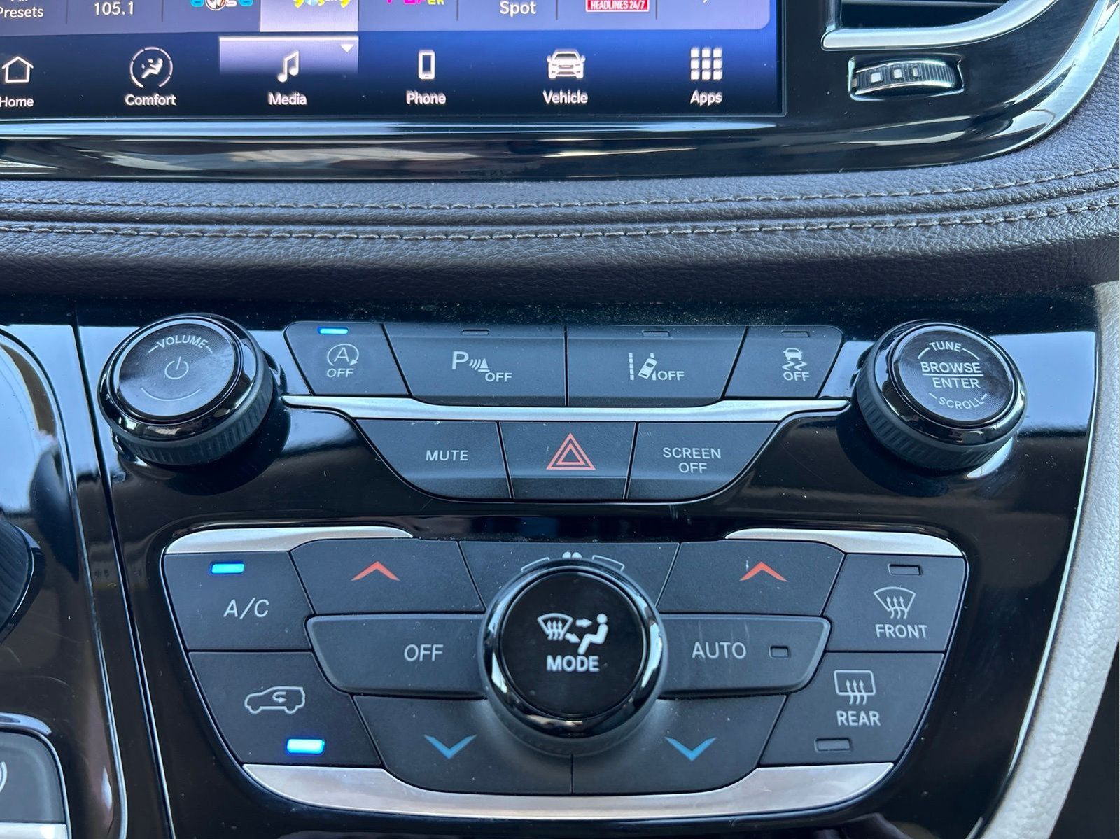 Certified 2021 Chrysler Pacifica Touring-L FWD image 32