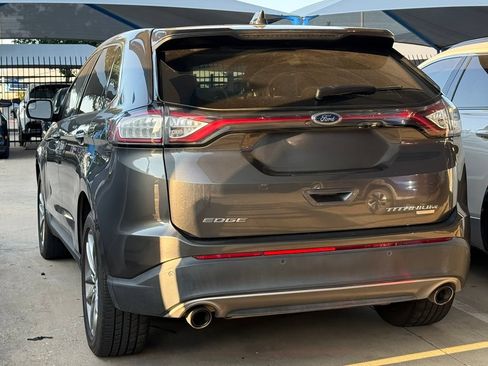 Used 2018 Ford Edge Titanium w/ Equipment Group 301A FWD image 8