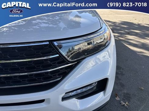 Certified 2022 Ford Explorer XLT w/ Equipment Group 202A image 11