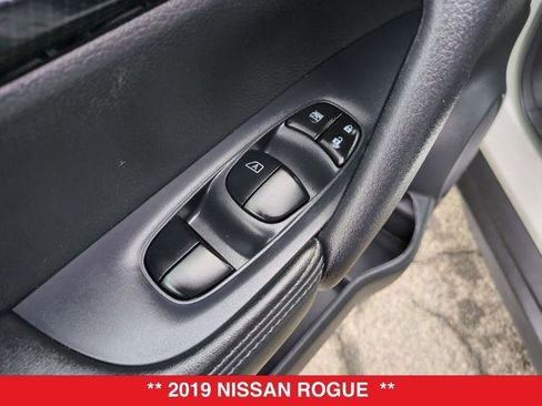 Certified 2019 Nissan Rogue SL w/ Premium Package image 13