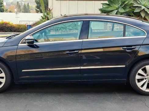 Used 2011 Volkswagen CC Sport image 8