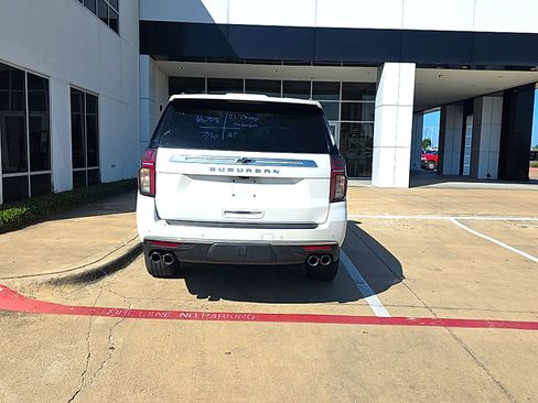 Used 2021 Chevrolet Suburban High Country RWD image 14