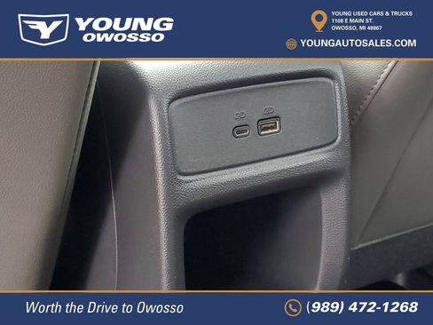 Certified 2025 Chevrolet Trax ACTIV w/ Sunroof Package FWD image 30
