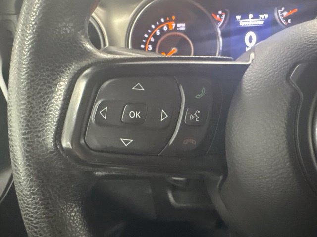 Used 2021 Jeep Gladiator Sport w/ Trailer Tow Package AWD/4WD image 16