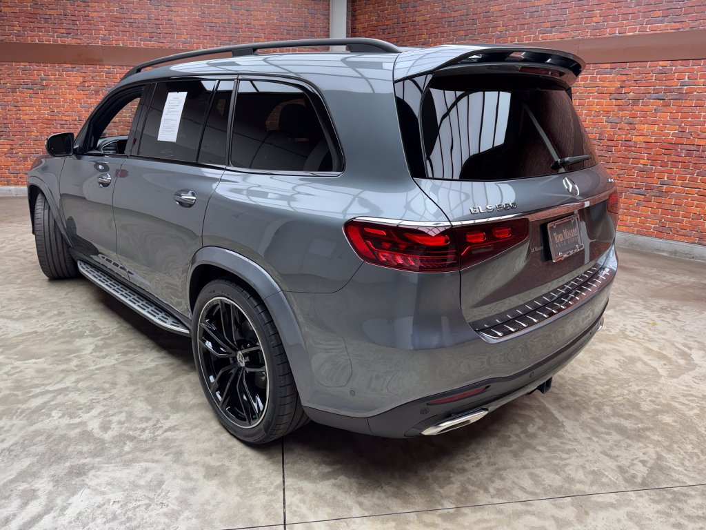 Certified 2025 Mercedes-Benz GLS 580 4MATIC image 3