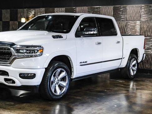 Used 2021 RAM 1500 Limited AWD/4WD image 9
