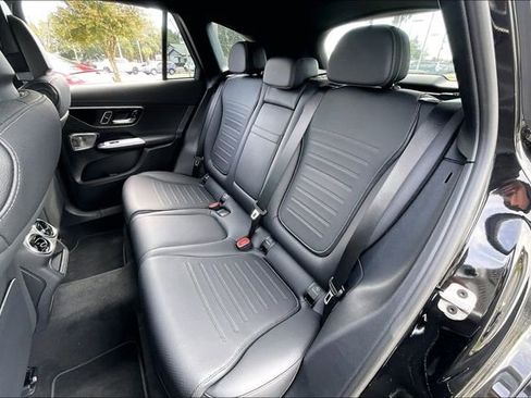 New 2025 Mercedes-Benz GLC 350e 4MATIC image 23