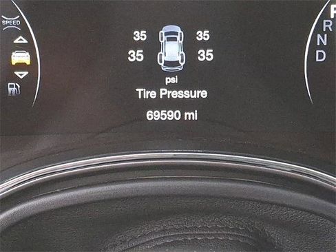 Certified 2019 Jeep Grand Cherokee Laredo image 21