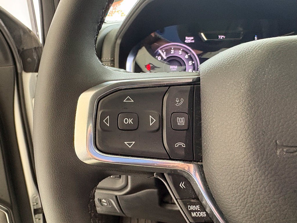 Used 2025 RAM 1500 Laramie AWD/4WD image 4