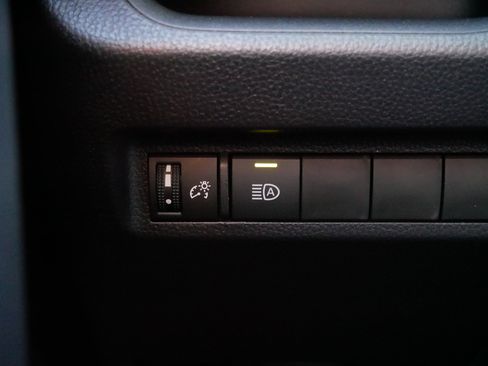 Certified 2025 Toyota RAV4 XLE Premium image 26