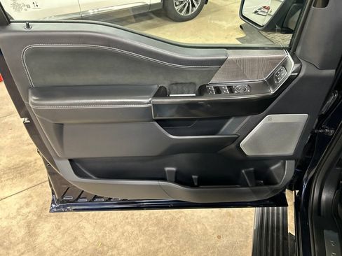 Certified 2022 Ford F150 Platinum w/ Equipment Group 701A High AWD/4WD image 15