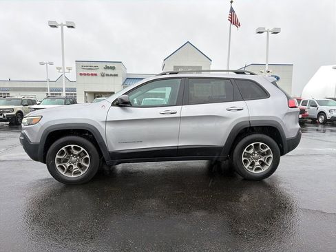 Used 2020 Jeep Cherokee Trailhawk w/ Cold Weather Group image 2