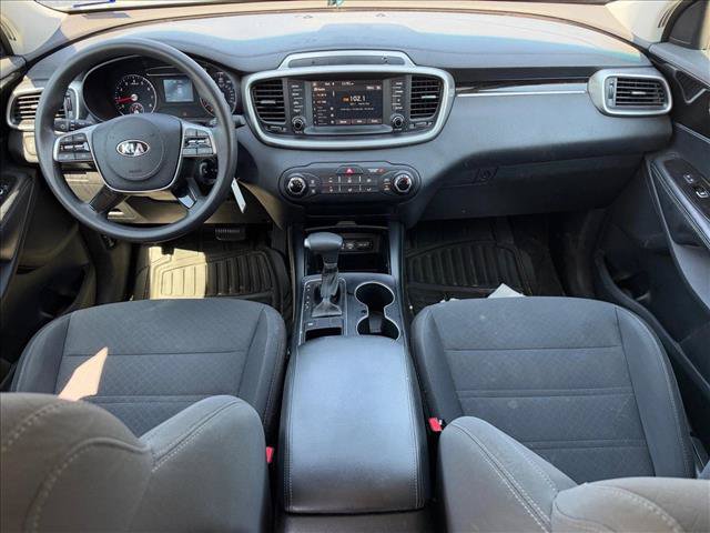 Used 2020 Kia Sorento FWD V6 image 16