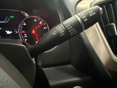 Used 2022 GMC Terrain Denali w/ Denali Premium Package AWD/4WD image 21