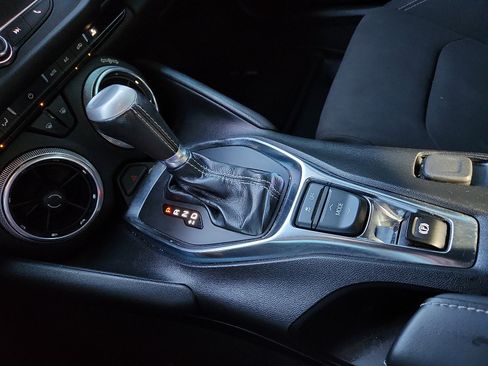 Used 2022 Chevrolet Camaro LT image 20