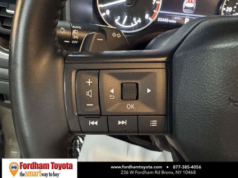 Used 2025 Nissan Rogue SV AWD/4WD image 21
